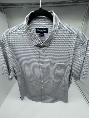 Mizzen+Main Blue & White Short-Sleeve Patterned Button-Down Shirt